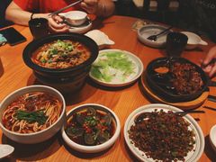 -云海肴·汽锅鸡·云南菜(天山百盛优客店)