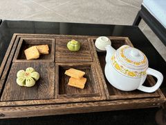 -亚龙湾喜来登·美景台大堂吧