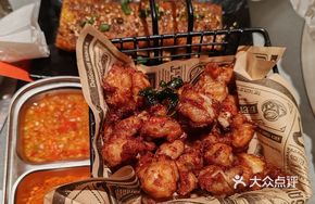 Crispy Chicken with Rice Noodles
