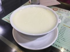 姜汁撞奶-义顺牛奶公司(庇利金街店)