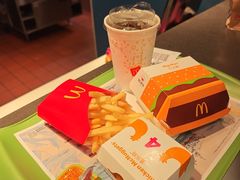 -麦当劳(乳山路店)