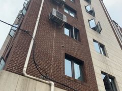 -上海市静安区图书馆(新闸路馆)