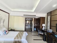 -那琴半岛地质海洋公园