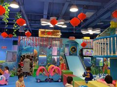 -爱玩嘉年华(龙湖曲江天街店)