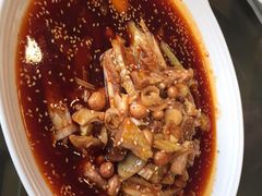 -石磨豆花家常菜·牦牛排土火锅