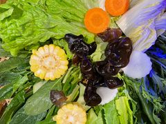 -尚尚仙·酸汤猪手·猪肚鸡火锅(华联万柳购物中心店)