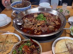 -大众跷脚牛肉馆·非遗传承单位(峨眉山店)