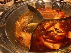 -老房老舍重庆火锅(假日城市店)
