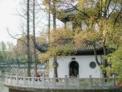 -汇龙潭
