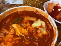 -喇喇排骨火锅·传统韩式脊骨汤(望京西园总店)