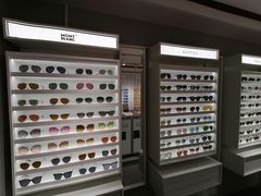 -目艮眼镜SHOWROOM(品牌集合店)