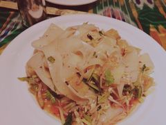 新疆凉皮子-丝路香妃西域清真餐厅