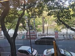 -潮镇老尾牛杂(环城西路店)