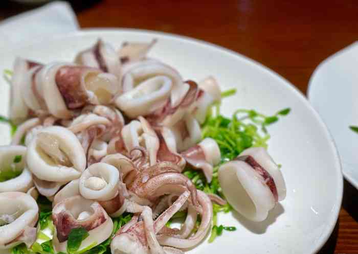 嘉禾屿(日月光店)-"先来说说菜,「白灼东山小管」妈呀太好吃了.