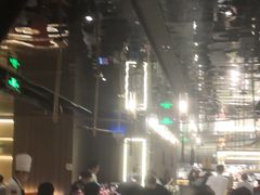 大堂-捞王锅物料理(上海世茂广场店)