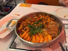 -黄记煌三汁焖锅(新佳丽江汉路店)