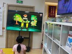 -猴有戏教育戏剧·音乐剧·主持口才·演讲朗诵辩论(环球港华师大校区)
