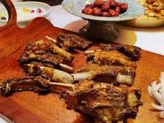 传统工艺秘制羊排-丝路金桃·新疆菜(徐汇店)