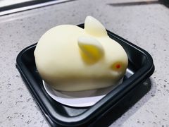 慕斯酸奶兔-海底捞火锅(青山湖万达夜宵主题店)