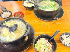 秀才砂锅米线-丽虹云南过桥米线(兴工街店)