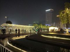 -南京眼步行桥