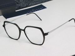 -目艮眼镜SHOWROOM(品牌集合店)