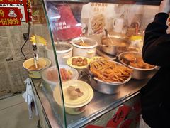 -柳州肥姨妈大骨螺蛳粉(东靖路店)