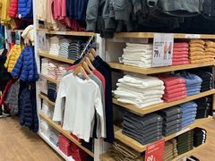-优衣库(重庆星光时代广场店)