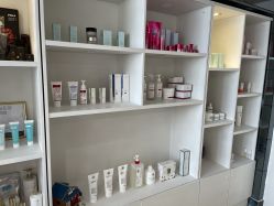 -JNK皮肤管理中心