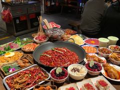 -萍姐火锅·公路夜市(武汉首店)