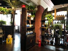 -大匠工房古船木艺术餐厅·猪肚鸡专门店(长白仙岛店)