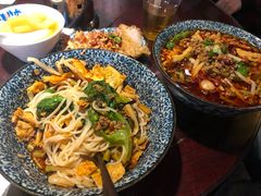 -粉家柳州螺蛳粉(杨宅路店)