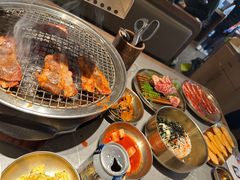 -草家酱蟹炭火烤肉店(珲春南路一店)