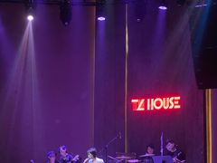 -TZ House音乐现场(来福士中心店)