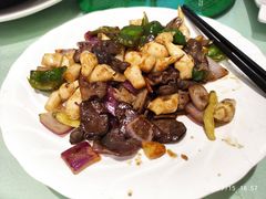 -品香菜馆(旗峰路中侨大厦店)