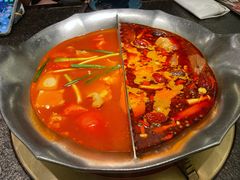番茄牛腩锅底-湊湊火锅·茶憩(打浦桥日月光店)