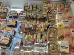 -85度C(生甜甜圈研究工坊·上海平凉店)