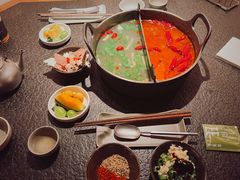 -三出山火锅(南京万象天地店)