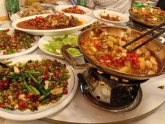 -芙蓉楼湘西土菜(北二环西路店)