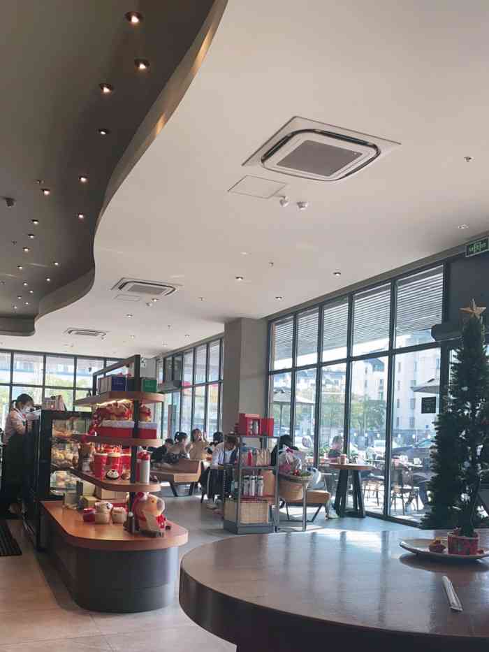 星巴克(苏州震泽新乐城店)-"今年樱花季的特饮,比往年多了几个新品种