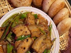 -粉墨特色菜·烧烤音乐酒馆