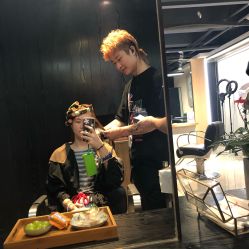 -苑苑发型设计