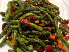 干煸四季豆-巴扎美食·新疆菜·西域歌舞表演餐厅(新疆大厦店)