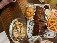 -Ribs & Burgers The Rocks
