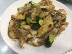 生炒鱼头-广迎居老正兴菜馆