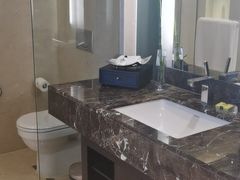 -青岛海尔洲际酒店