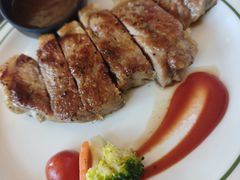 澳洲谷饲西冷牛排-圣彼得堡观江俄餐厅(中央大街黑金冠店)