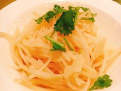 -山明水秀大饭店