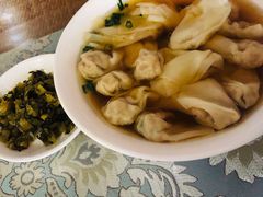 海鲜小馄饨-洪大妈·黄鱼面(金山嘴渔村店)