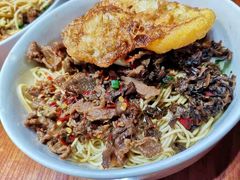 麻辣鸭子和麻辣牛肉双拼-李易面馆(树木岭店)